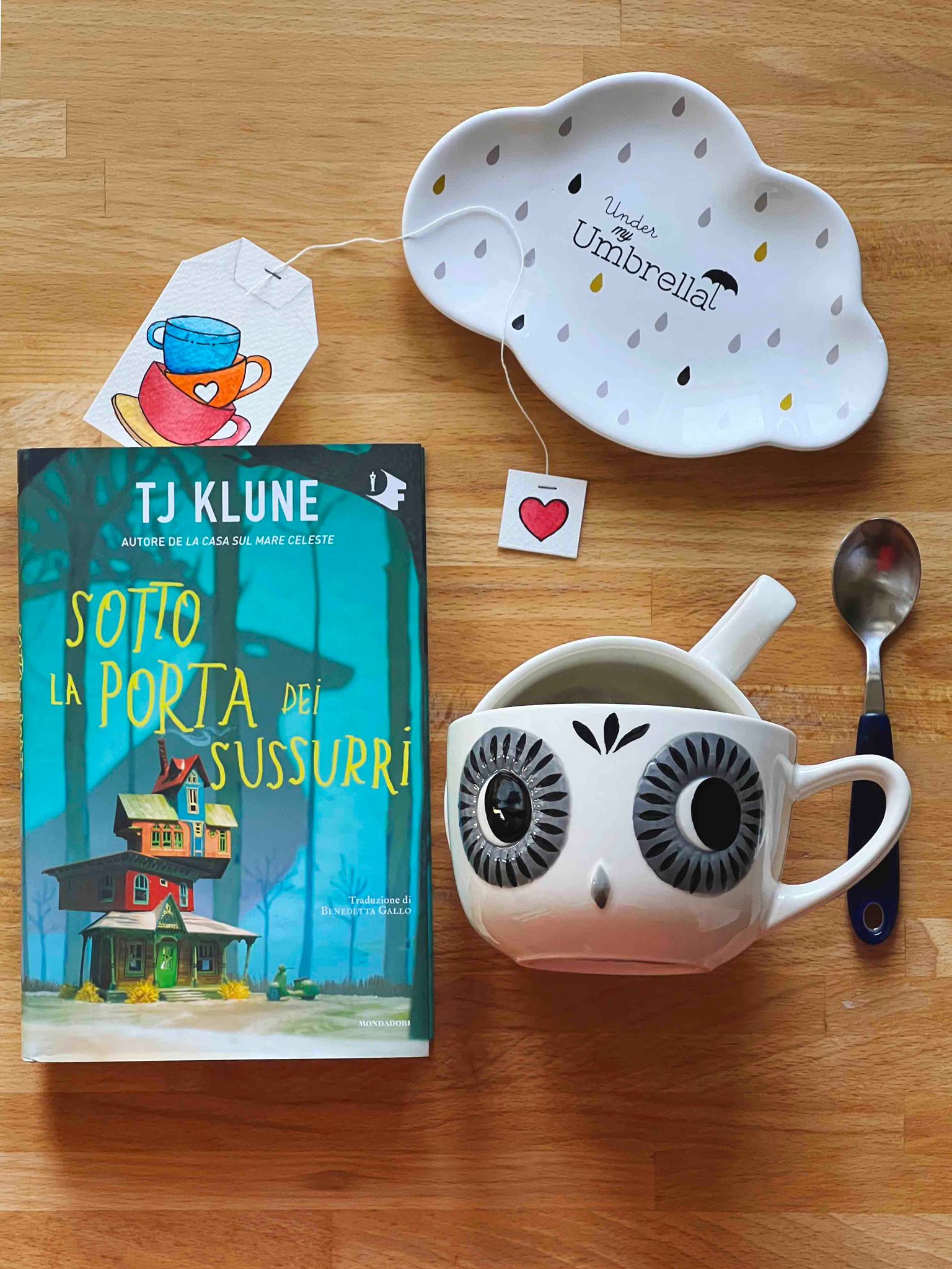 Sotto la porta dei sussurri T. J. Klune recensione