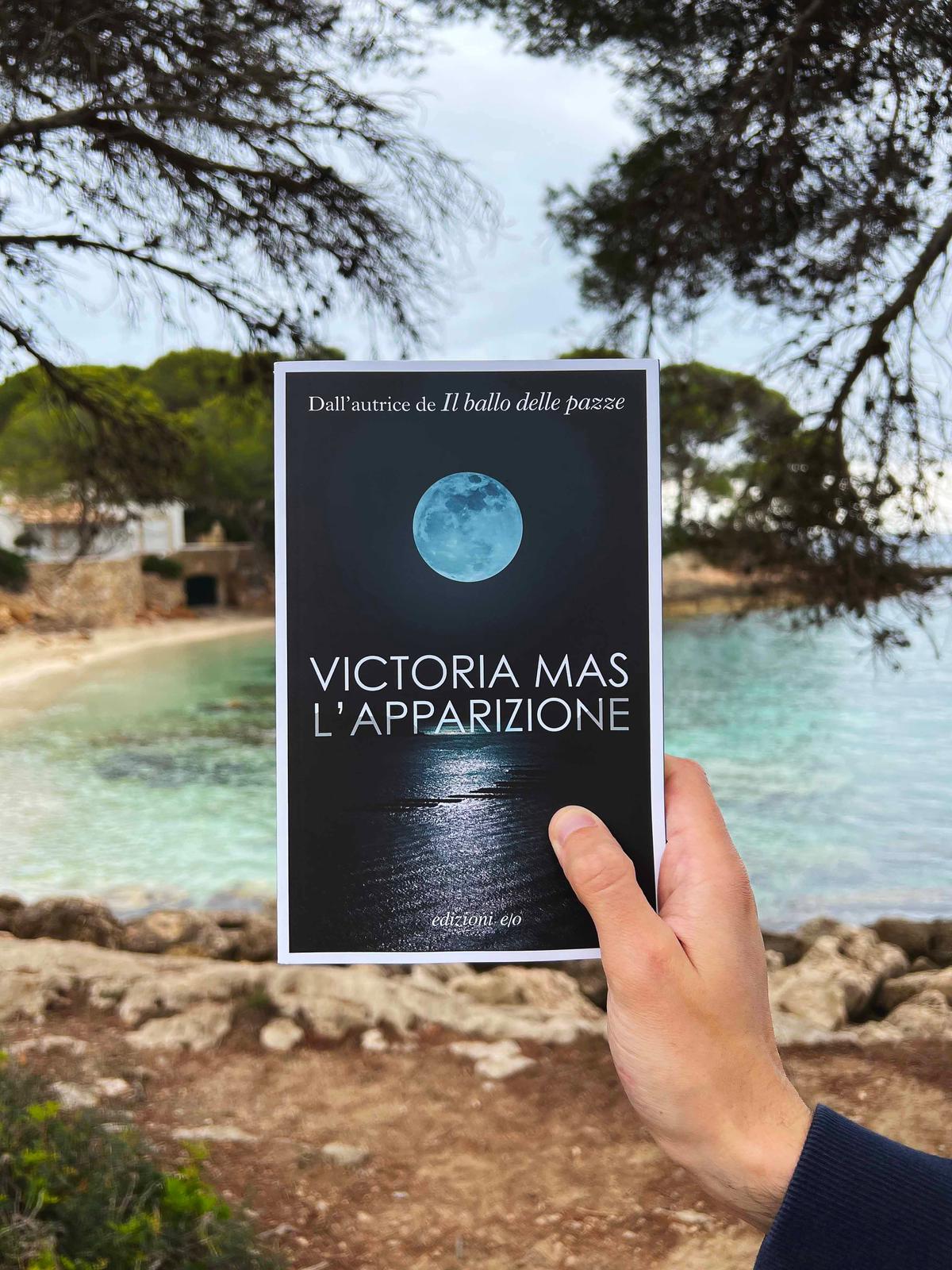 L'apparizione Victoria Mas recensione