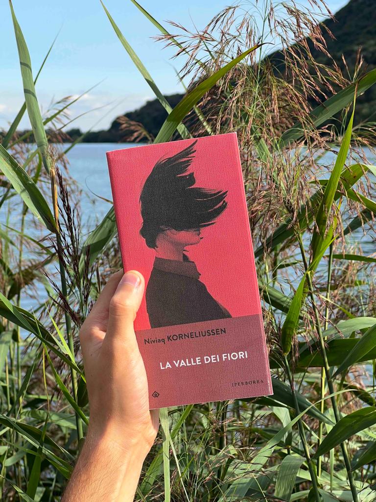 La valle dei fiori Niviaq Korneliussen recensione